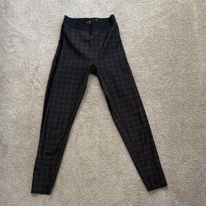 Ultracor Black Houndstooth Leggings